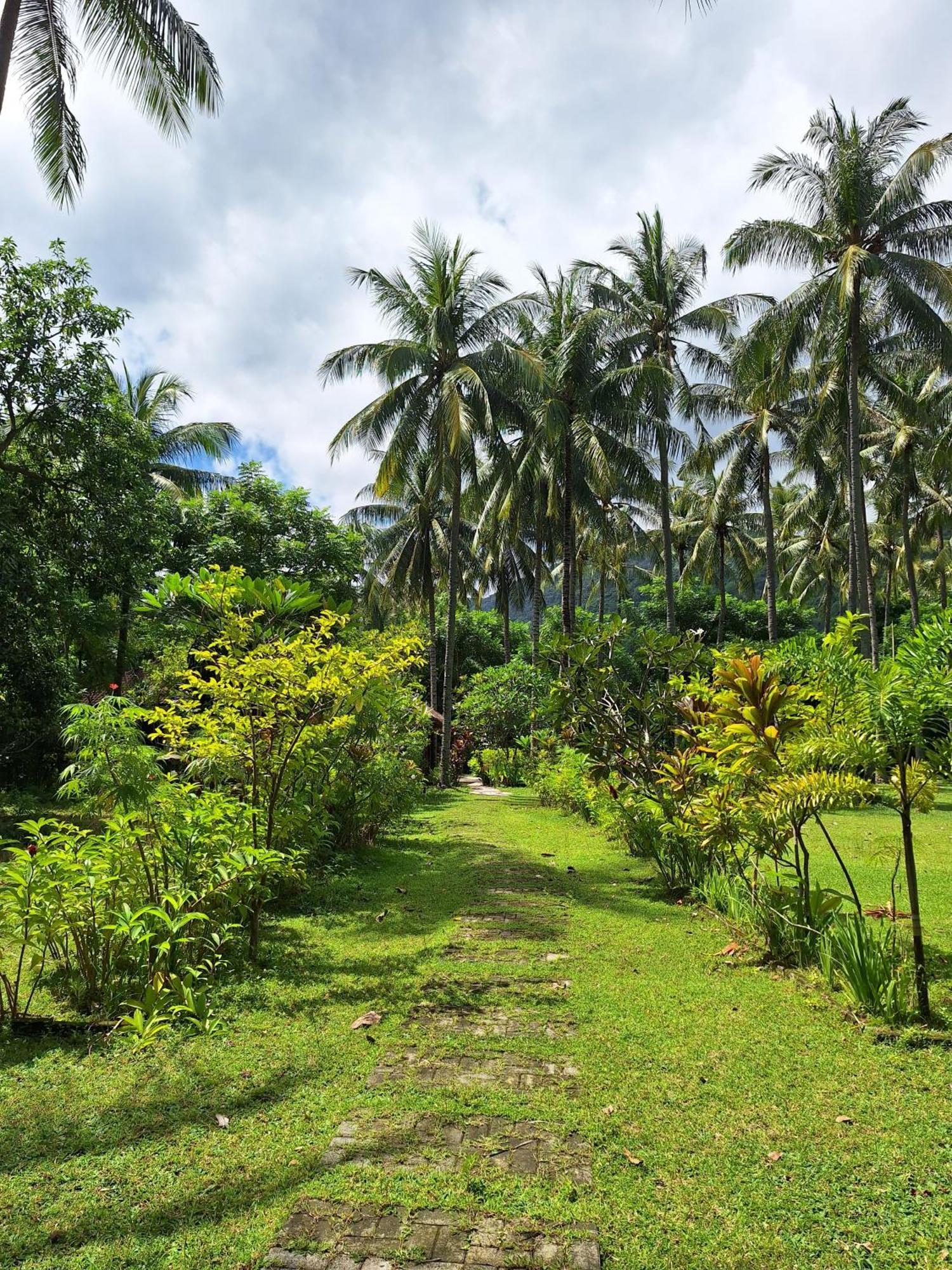 Lendang Eco Lodge Senggigi Exterior photo